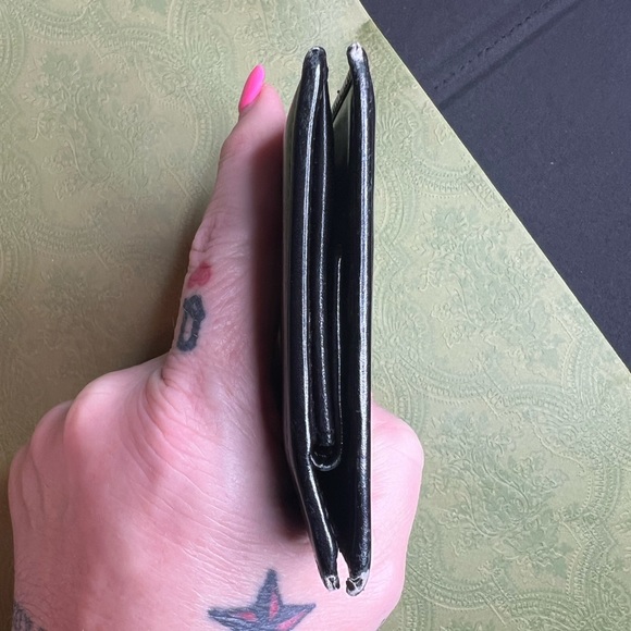 Authentic Gucci Wallet, Mens - Picture 9 of 12